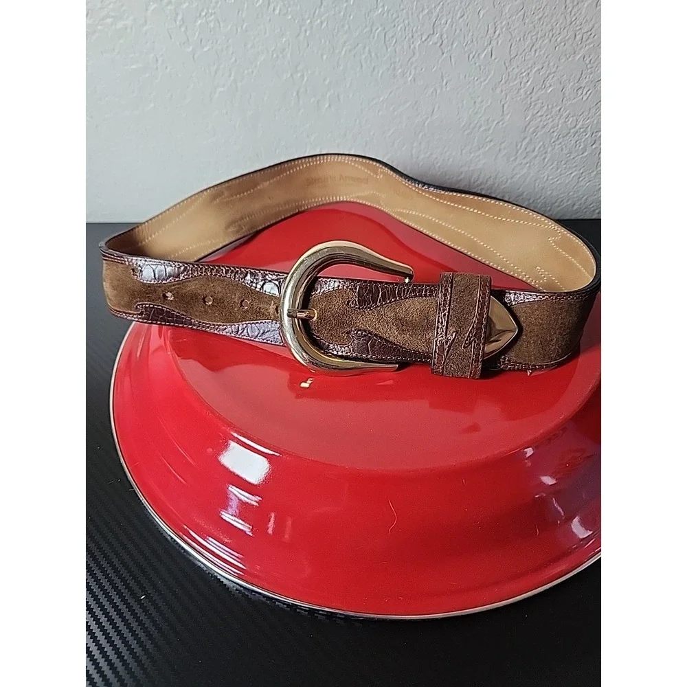 Vtg Streets Ahead Brown Leather Womens Med Belt, Western , Gold Colored Buckle